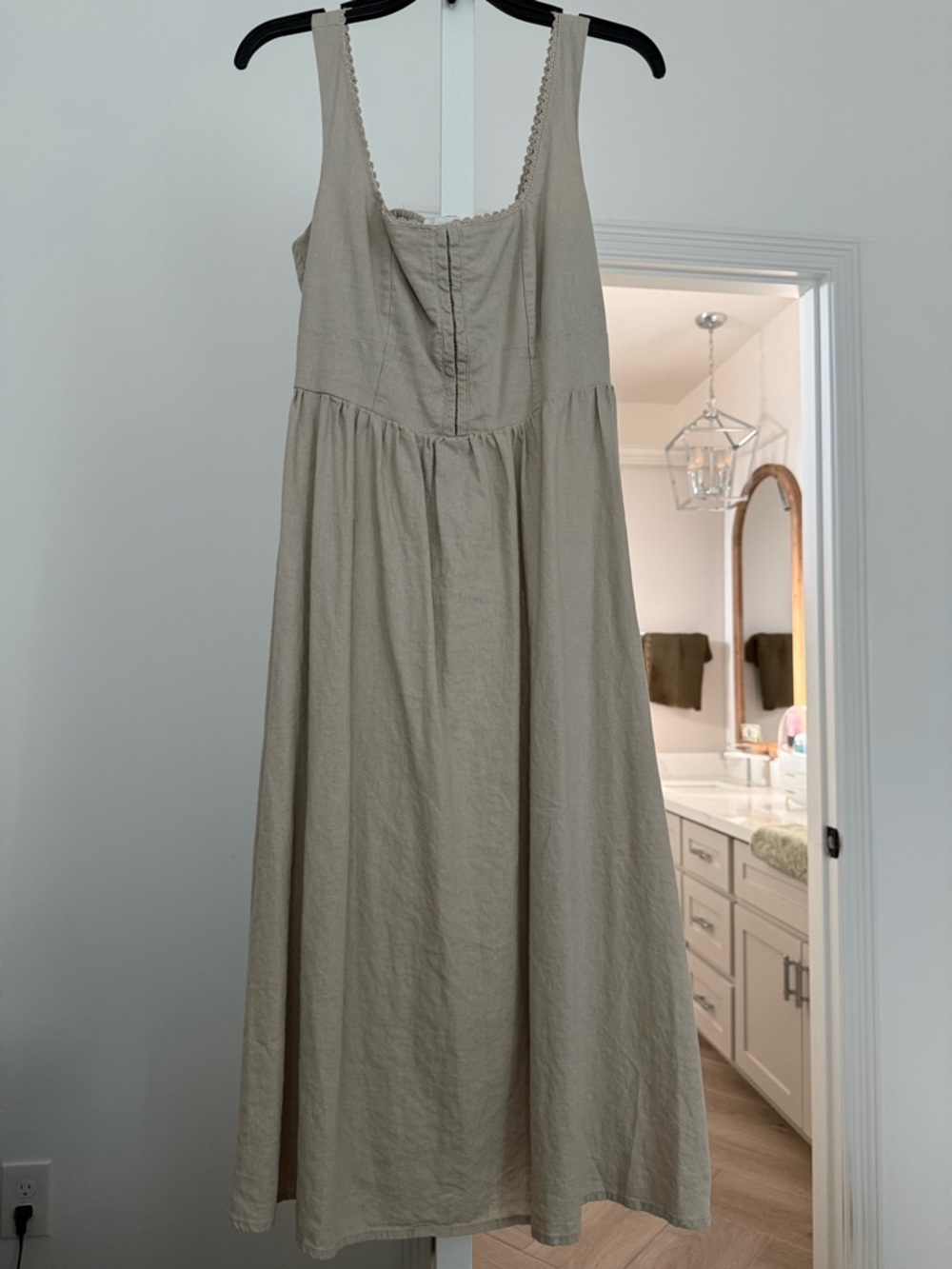 Sleeveless Cream Midi Dress with Scoop Neck
